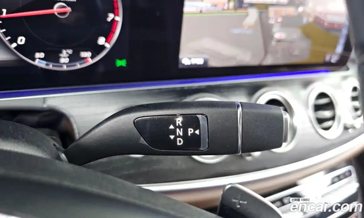 Mercedes-Benz E-Class 2018 2.0 Автомат в Москве № 160661, фото 8