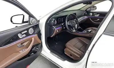 Mercedes-Benz E-Class 2018 2.0 Автомат в Москве № 160661, миниатюра 10