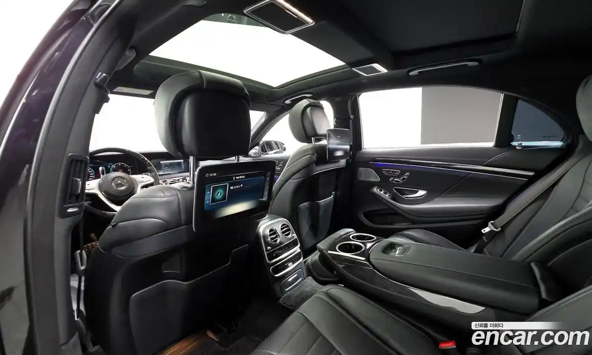 Mercedes-Benz S-Class 2018 2.9 Автомат в Москве № 160776, фото 19