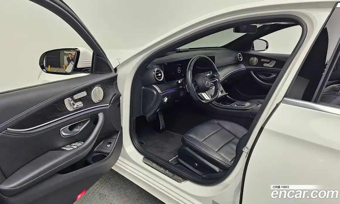 Mercedes-Benz E-Class 2022 1.9 Автомат в Москве № 161407, фото 11