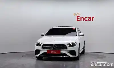 Mercedes-Benz E-Class 2022 1.9 Автомат в Москве № 161407, миниатюра 3