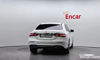 Mercedes-Benz E-Class 2022 1.9 Автомат в Москве № 161407, миниатюра 4