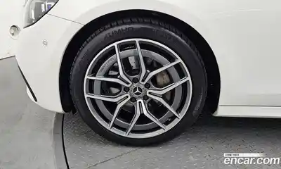 Mercedes-Benz E-Class 2022 1.9 Автомат в Москве № 161407, миниатюра 5