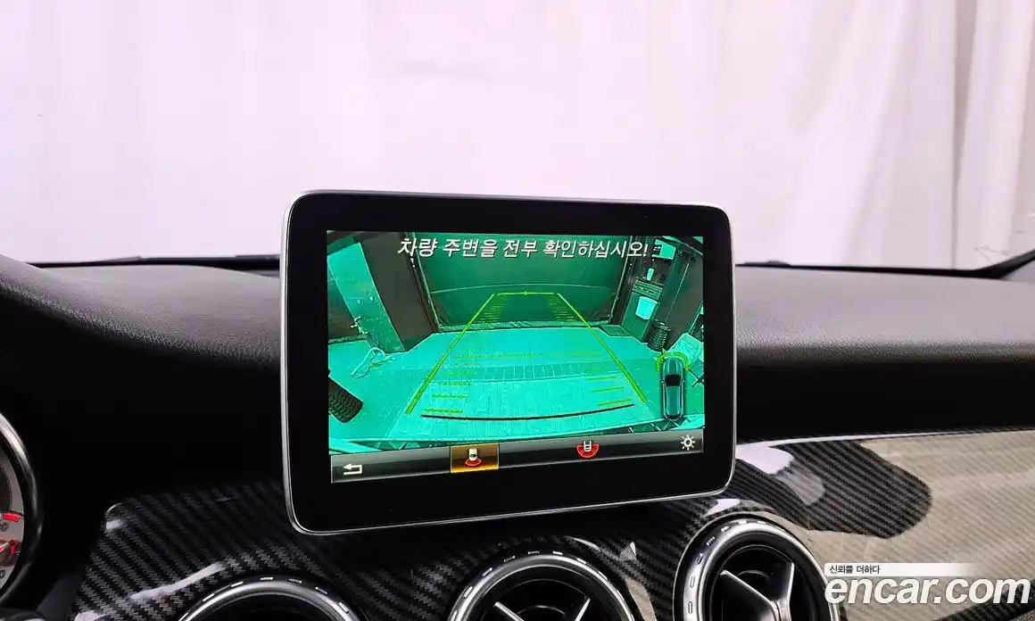 Mercedes-Benz GLA-Class 2016 2.1 Автомат в Москве № 161978, фото 15