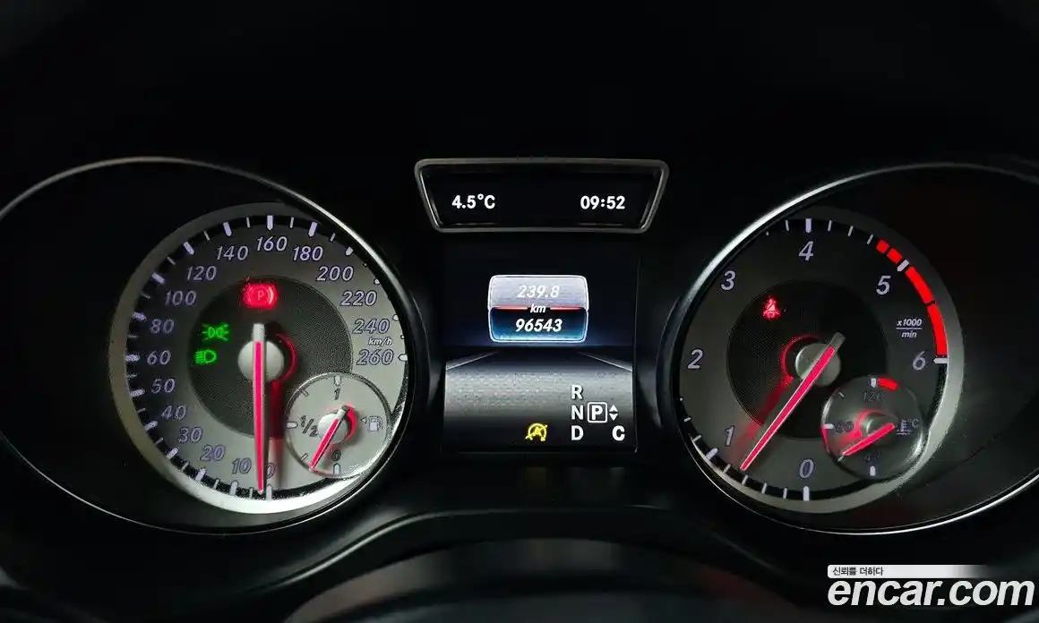 Mercedes-Benz GLA-Class 2016 2.1 Автомат в Москве № 161978, фото 8