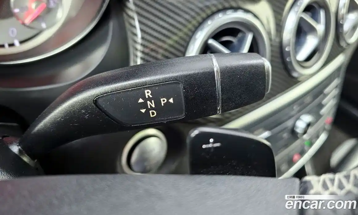 Mercedes-Benz GLA-Class 2016 2.1 Автомат в Москве № 161978, фото 9