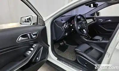 Mercedes-Benz GLA-Class 2016 2.1 Автомат в Москве № 161978, миниатюра 10