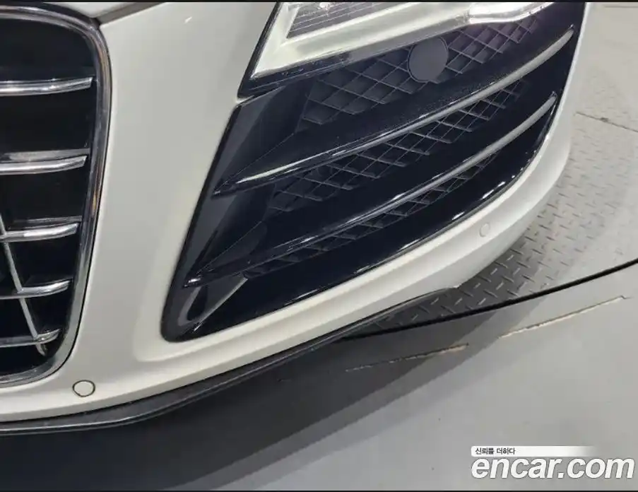 Audi R8 2011 5.2 Автомат в Москве № 164102, фото 13