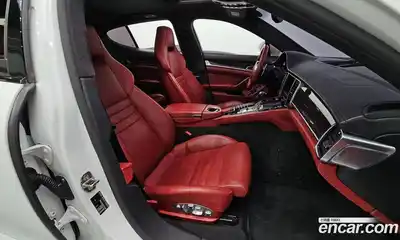 Porsche Panamera, 2015