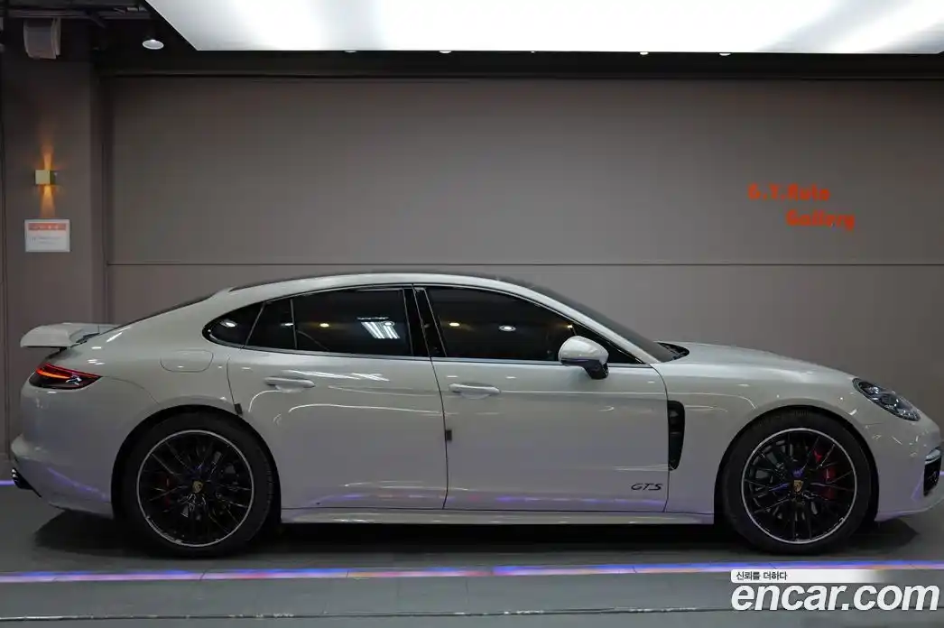 Porsche Panamera 2020 4.0 Автомат в Москве № 165738, фото 5