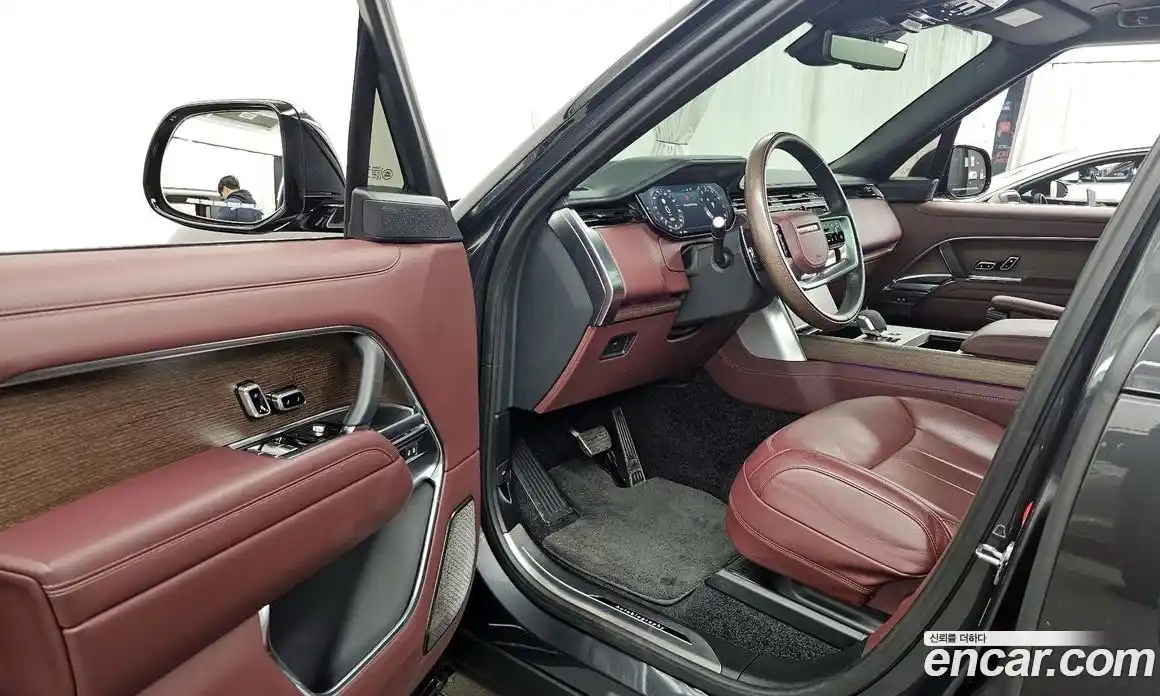 Land Rover Range-Rover 2024 4.4 Автомат в Москве № 166064, фото 18