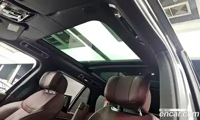 Land Rover Range-Rover 2024 4.4 Автомат в Москве № 166064, миниатюра 5