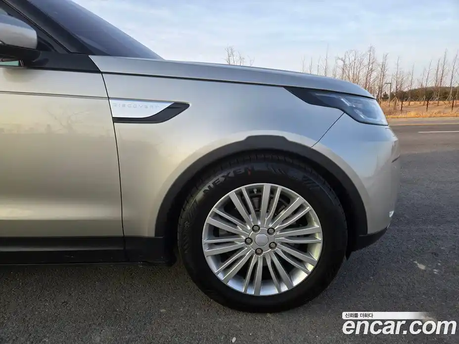 Land Rover Discovery 2017 3.0 Автомат в Москве № 166762, фото 3