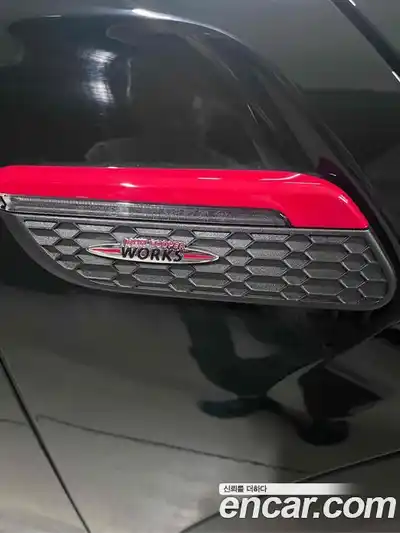 Mini Cooper Convertible 2024 2.0 Автомат в Москве № 167361, миниатюра 12