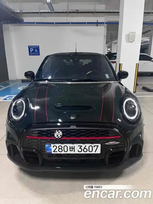 Mini Cooper Convertible 2024 2.0 Автомат в Москве № 167361, фото 3