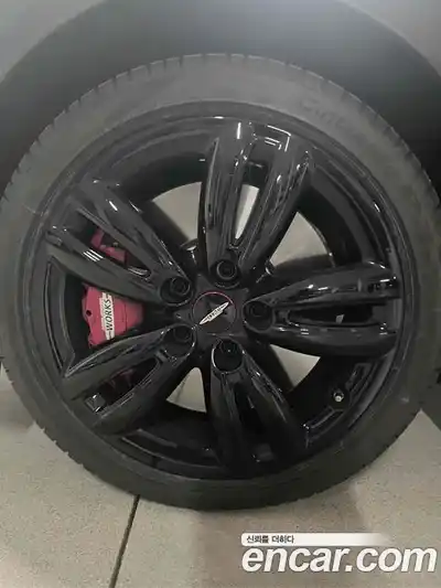 Mini Cooper Convertible 2024 2.0 Автомат в Москве № 167361, миниатюра 5