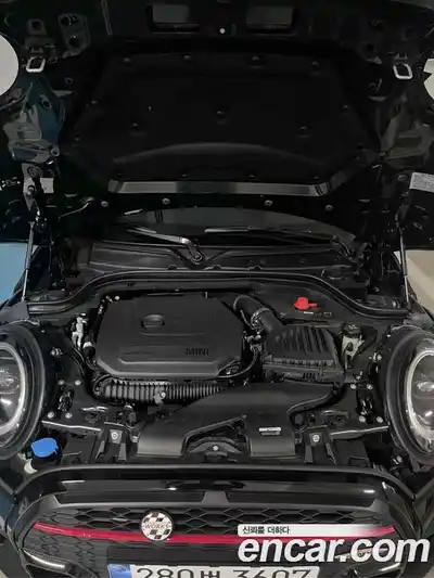 Mini Cooper Convertible 2024 2.0 Автомат в Москве № 167361, миниатюра 6