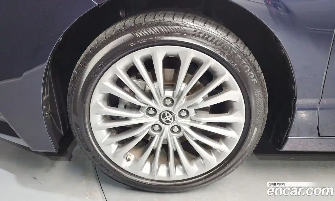 Toyota Avalon 2021 2.5 Автомат в Москве № 170220, фото 14