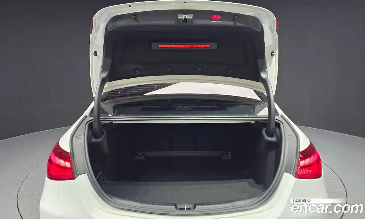 Mercedes-Benz C-Class 2023 2.0 Автомат в Москве № 173232, фото 2