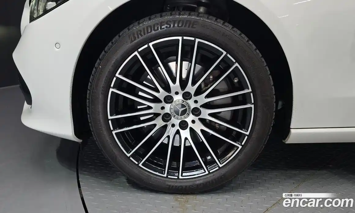 Mercedes-Benz C-Class 2023 2.0 Автомат в Москве № 173232, фото 5