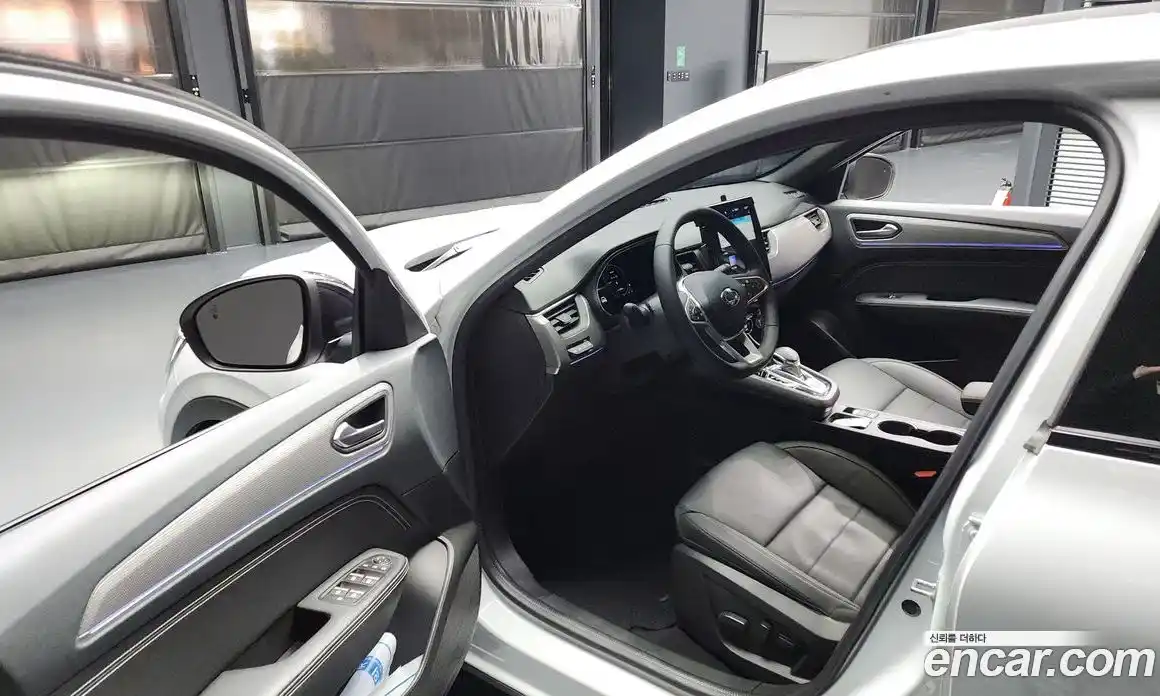 Renault XM3 2023 1.6 Автомат в Москве № 179112, фото 9