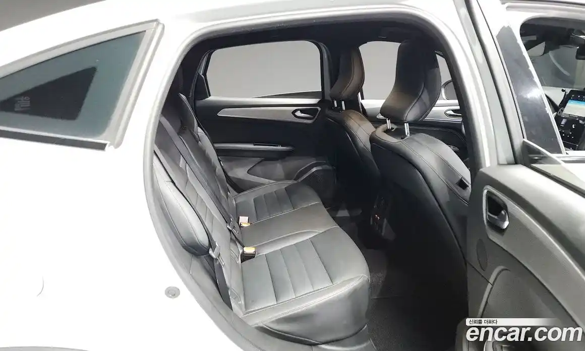 Renault XM3 2023 1.6 Автомат в Москве № 179112, фото 10