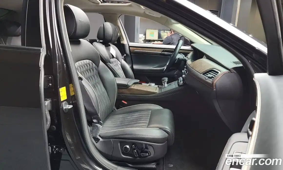 Genesis G90 2019 5.0 Автомат в Москве № 179631, фото 20