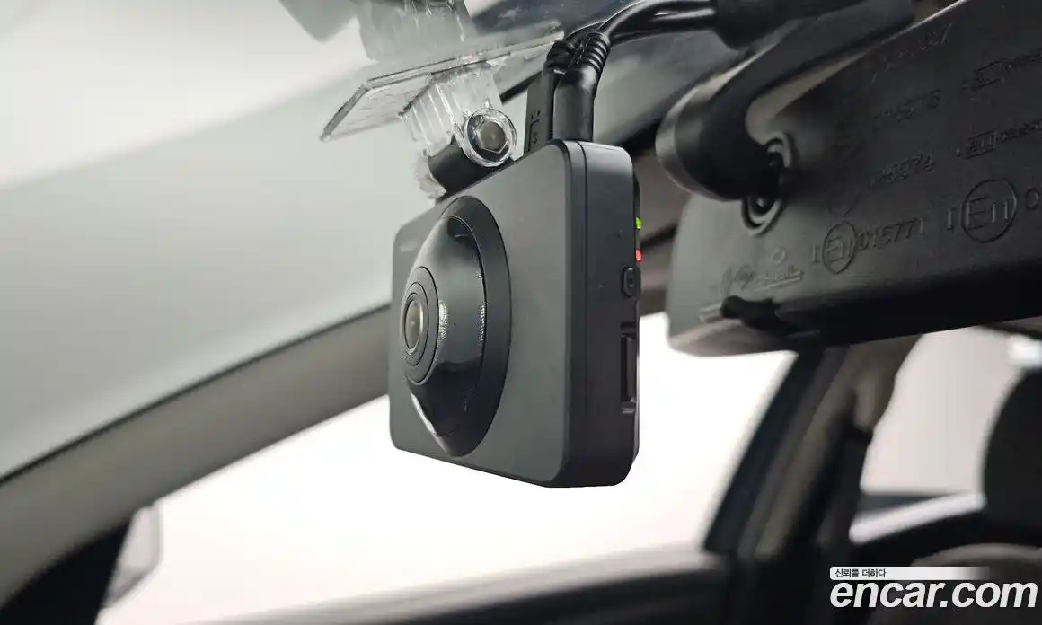 Renault SM3 2013 1.6 Автомат в Москве № 179939, фото 17