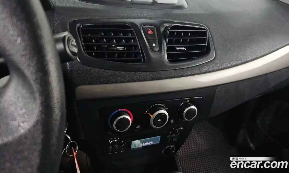 Renault SM3 2013 1.6 Автомат в Москве № 179939, фото 20