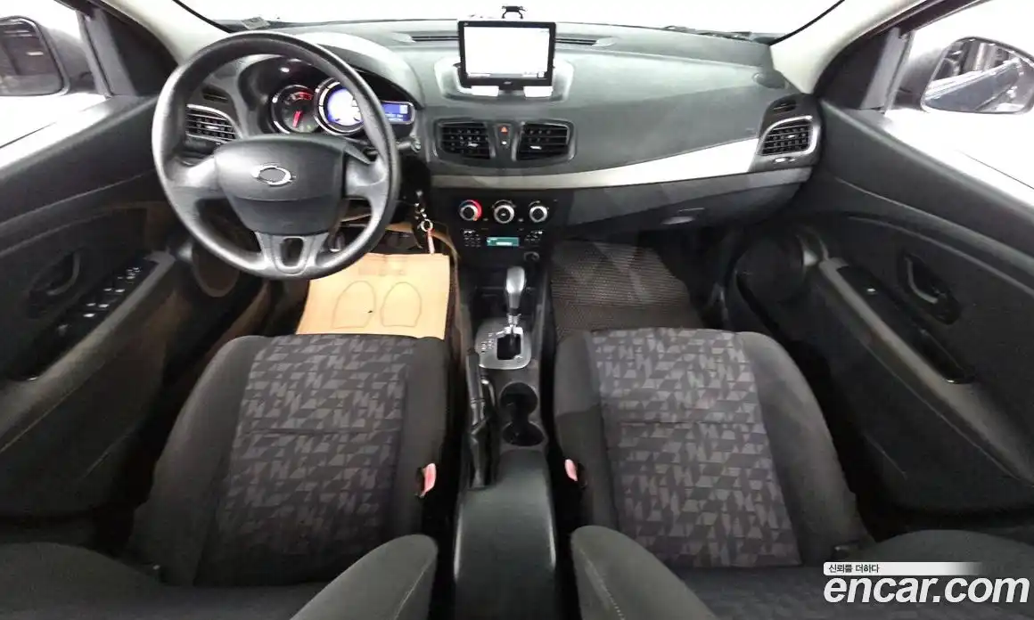 Renault SM3 2013 1.6 Автомат в Москве № 179939, фото 7