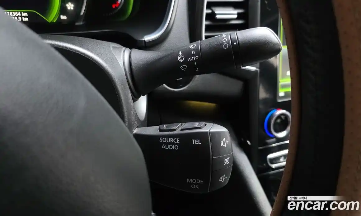 Renault SM6 2016 1.5 Автомат в Москве № 184268, фото 14