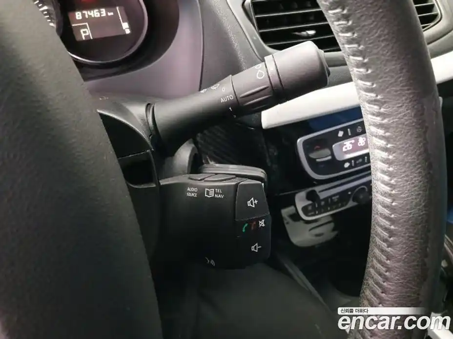 Renault SM3 2011 1.6 Автомат в Москве № 185997, фото 16