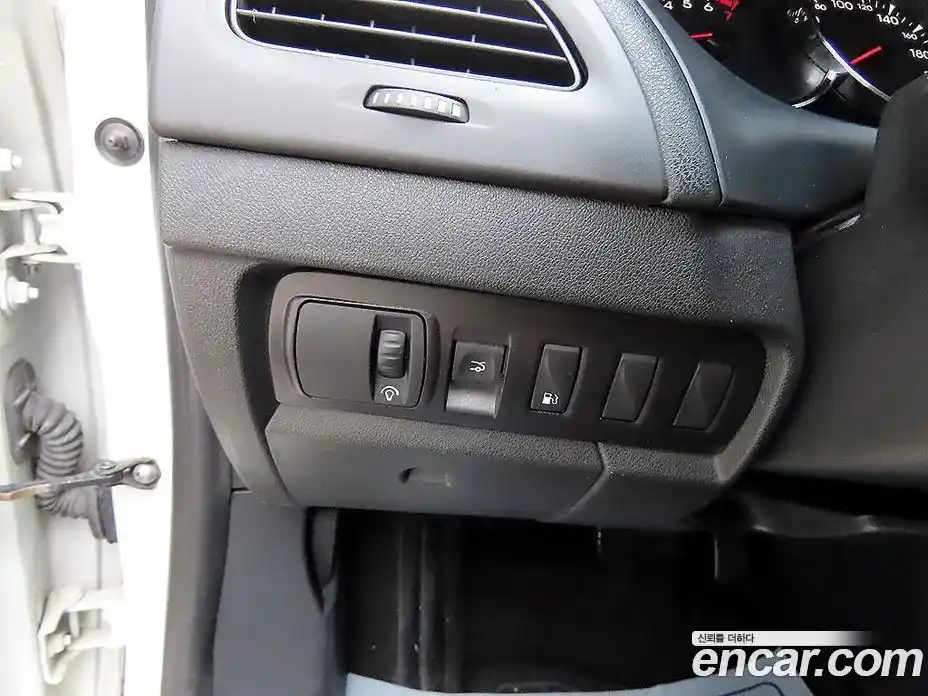 Renault SM3 2011 1.6 Автомат в Москве № 186443, фото 12