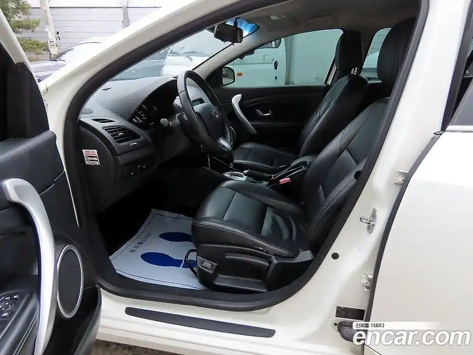 Renault SM3 2011 1.6 Автомат в Москве № 186443, фото 5