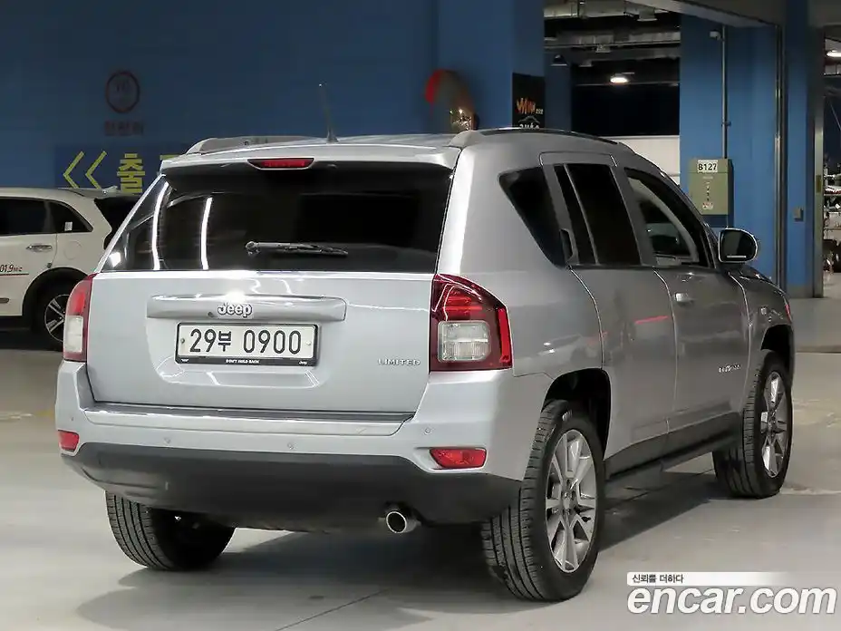 Jeep Compass 2015 2.4 Автомат в Москве № 186859, фото 4