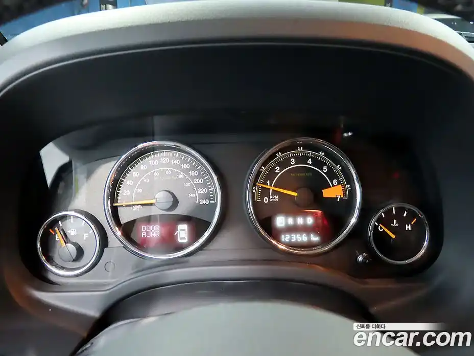 Jeep Compass 2015 2.4 Автомат в Москве № 186859, фото 10