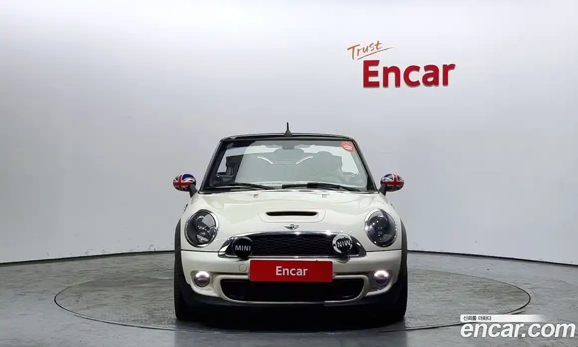 Mini Cooper Convertible 2013 1.6 Автомат в Москве № 190444, фото 3