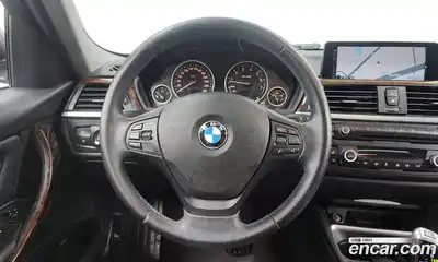 BMW 3-Series 2013 2.0 Автомат в Москве № 192771, миниатюра 2