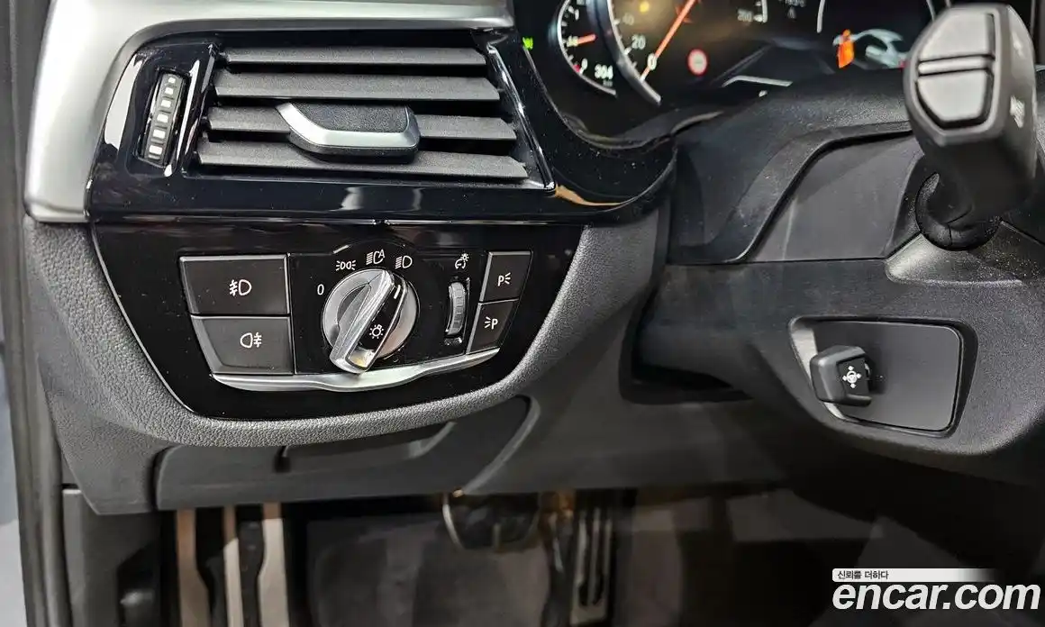 BMW 5-Series 2017 2.0 Автомат в Москве № 192827, фото 15