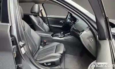 BMW 3-Series 2022 2.0 Автомат в Москве № 193009, миниатюра 8