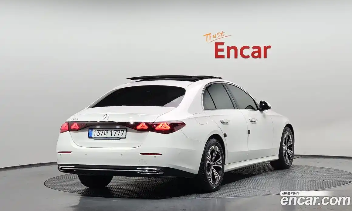 Mercedes-Benz E-Class 2025 2.0 Автомат в Москве № 193754, фото 12