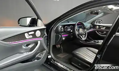 Mercedes-Benz E-Class 2019 3.0 Автомат в Москве № 194117, миниатюра 11