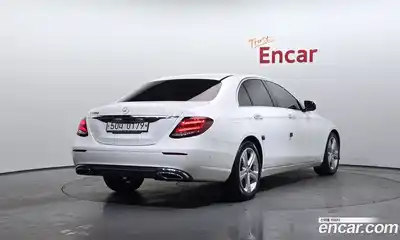 Mercedes-Benz E-Class 2017 1.9 Автомат в Москве № 194206, миниатюра 2