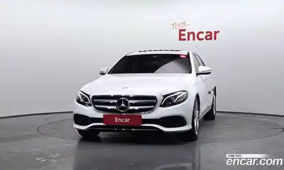 Mercedes-Benz E-Class 2017 1.9 Автомат в Москве № 194206, миниатюра 3