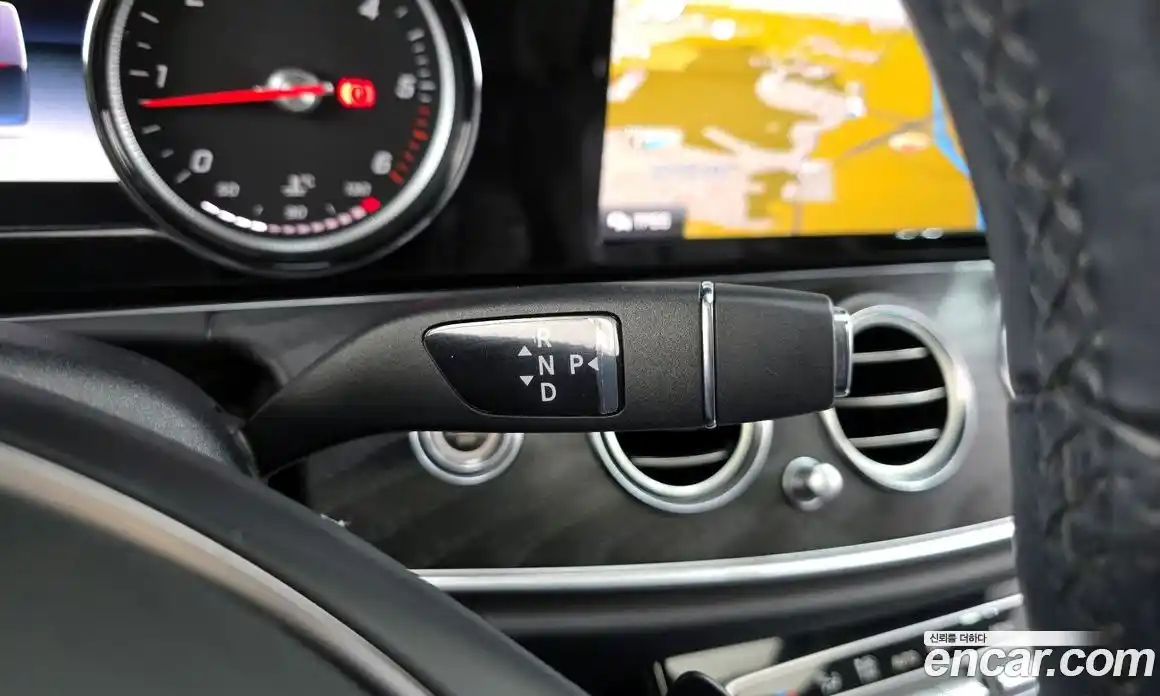 Mercedes-Benz E-Class 2017 1.9 Автомат в Москве № 194206, фото 9