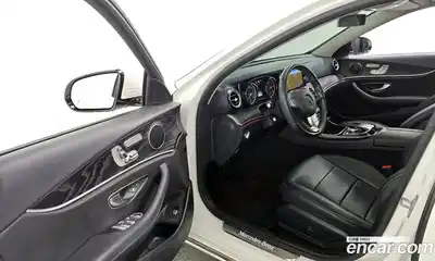 Mercedes-Benz E-Class 2017 1.9 Автомат в Москве № 194206, миниатюра 10