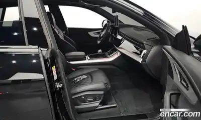 Audi Q8 2023 3.0 Автомат в Москве № 196031, миниатюра 2