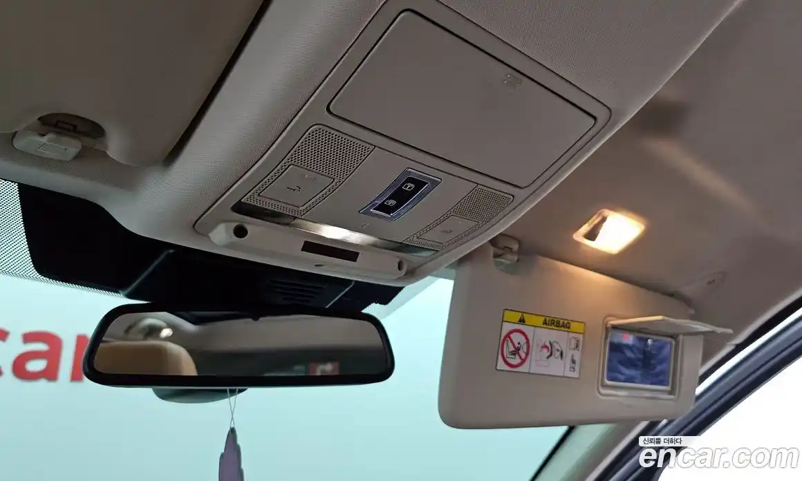 Land Rover Discovery Sport 2019 2.0 Автомат в Москве № 198119, фото 1