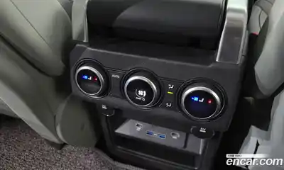 Land Rover Discovery 2017 3.0 Автомат в Москве № 198260, миниатюра 11