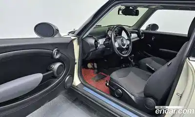 Mini Cooper 2010 1.6 Автомат в Москве № 198452, миниатюра 11